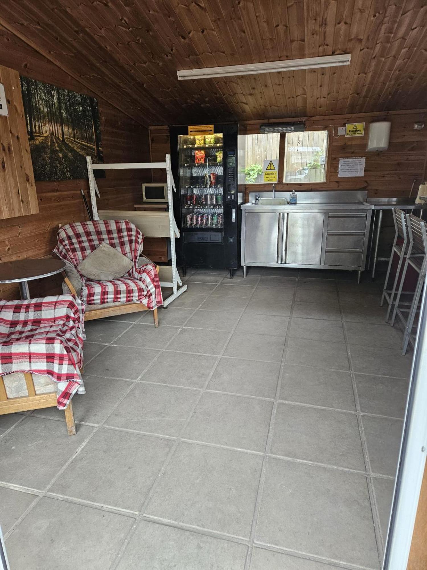 The Fox Pod At Nelson Park Riding Centre Ltd Glamping Pod Birchington, Ramsgate, Margate, Broadstairs, Also Available We Have The Pony Pod And Trailor Escapes Converted Horse Box Luxury tent *