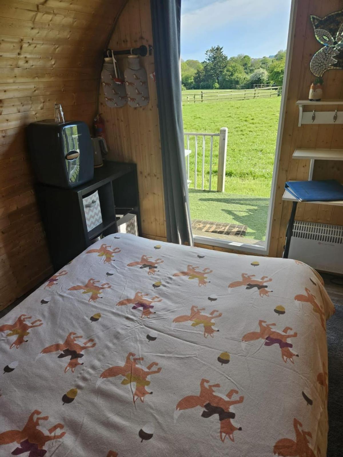 The Fox Pod At Nelson Park Riding Centre Ltd Glamping Pod Birchington, Ramsgate, Margate, Broadstairs, Also Available We Have The Pony Pod And Trailor Escapes Converted Horse Box Luxury tent Birchington-on-Sea