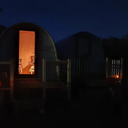 The Fox Pod At Nelson Park Riding Centre Ltd Glamping Pod Birchington, Ramsgate, Margate, Broadstairs, Also Available We Have The Pony Pod And Trailor Escapes Converted Horse Box Exterior foto