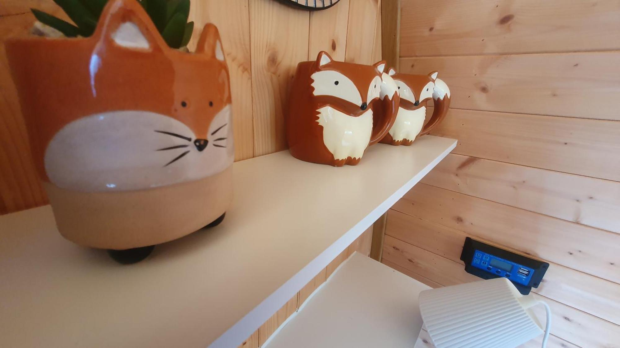 The Fox Pod At Nelson Park Riding Centre Ltd Glamping Pod Birchington, Ramsgate, Margate, Broadstairs, Also Available We Have The Pony Pod And Trailor Escapes Converted Horse Box Campismo de Luxo *