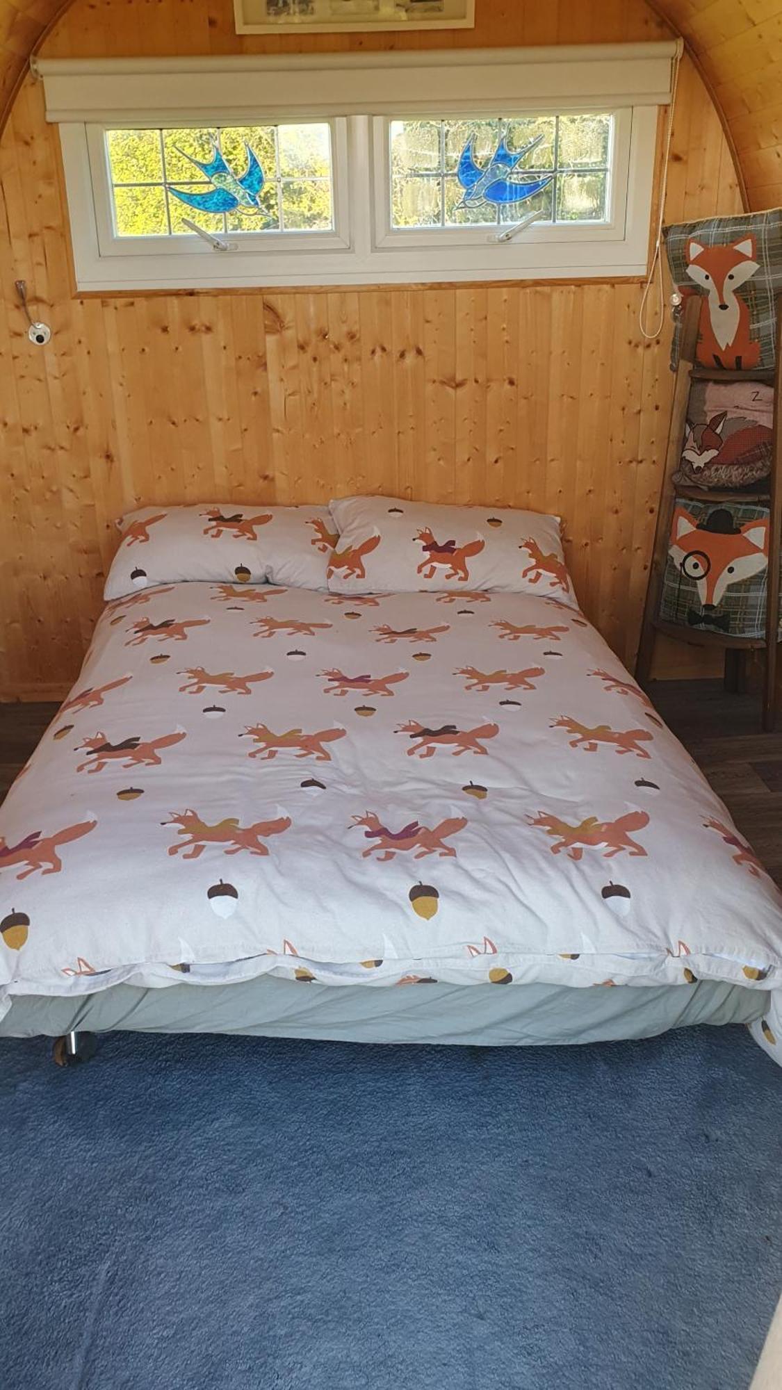 The Fox Pod At Nelson Park Riding Centre Ltd Glamping Pod Birchington, Ramsgate, Margate, Broadstairs, Also Available We Have The Pony Pod And Trailor Escapes Converted Horse Box Campismo de Luxo Birchington-on-Sea